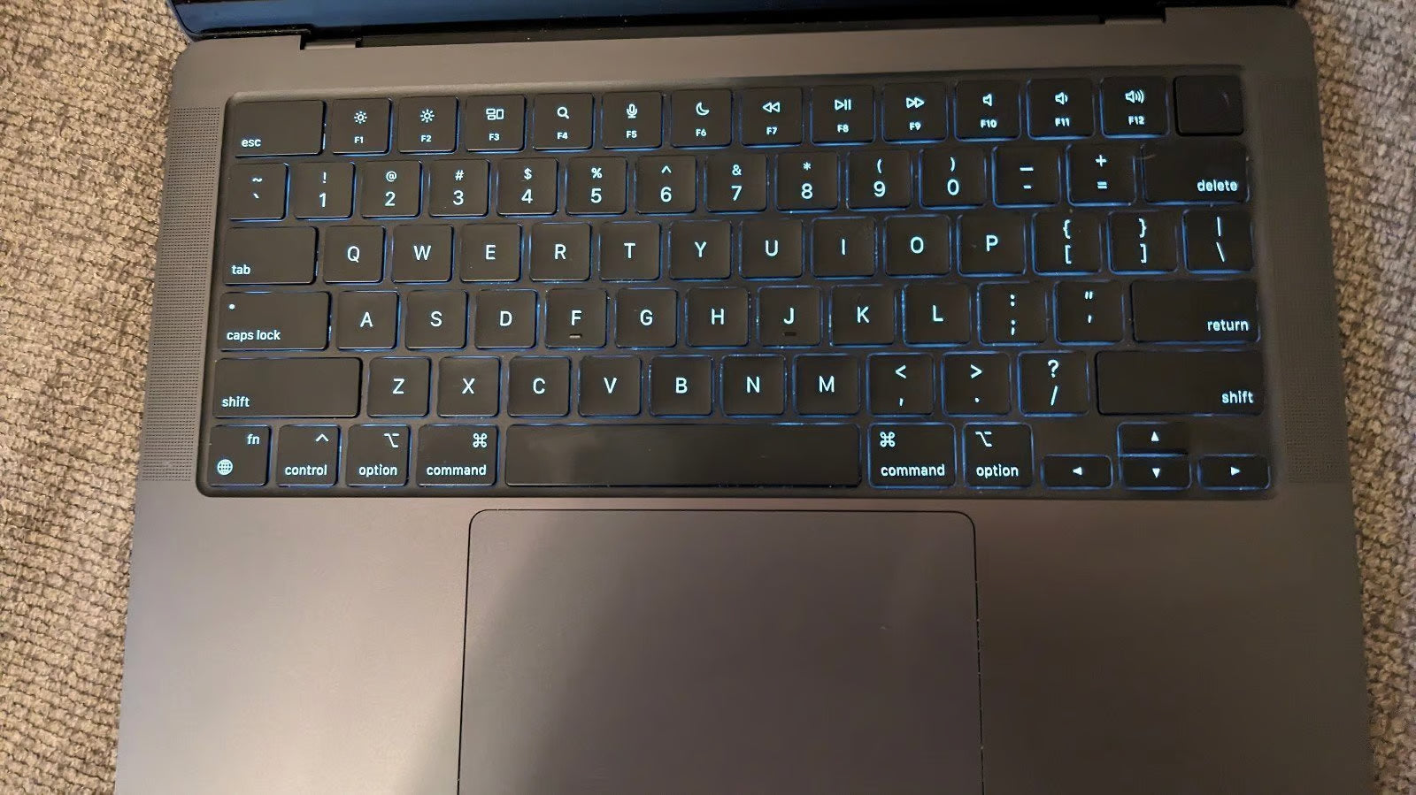 MacBook Pro 14 M3 18GB Ram 14 Core CPU 512GB Space Gray 9Q72