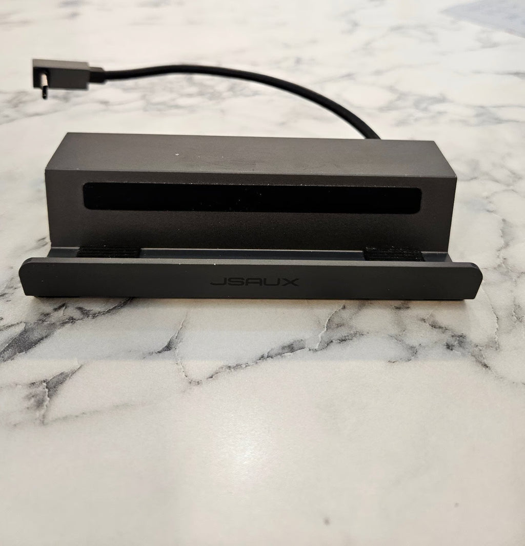 Steam Deck 512GB OLED with accessories. 8F38