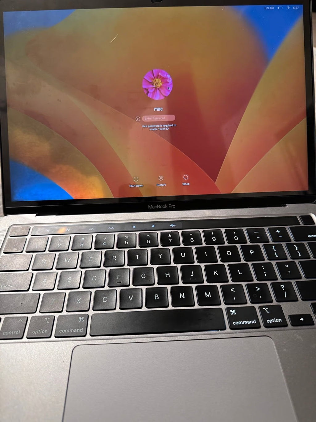 Apple Macbook Pro 13in.  M2 3.49 GHz  256GB SSD 6S96