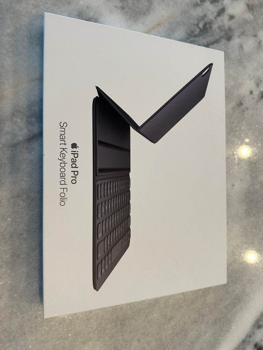 Apple iPad Pro 11 inch 512GB Bundle 8D59