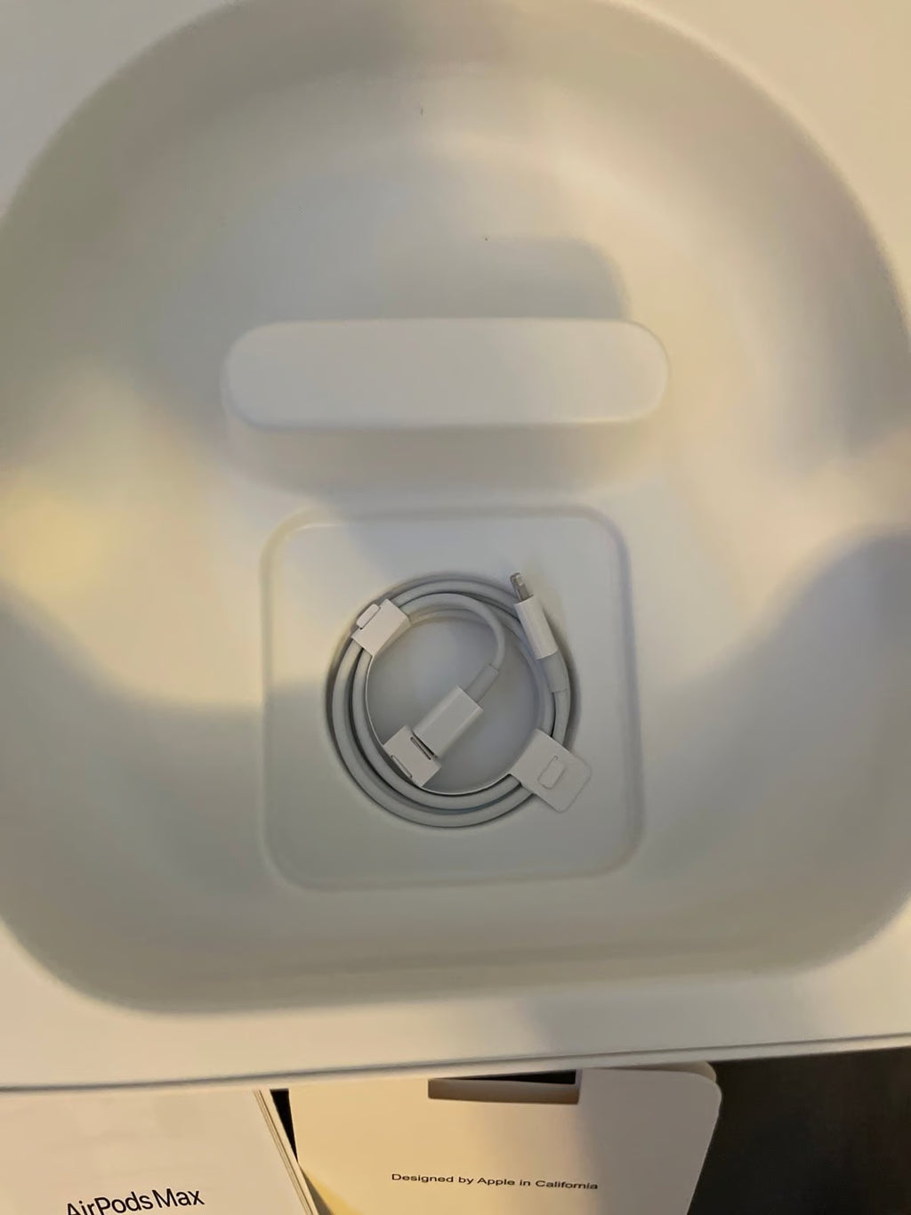 AirPods Max 2W36