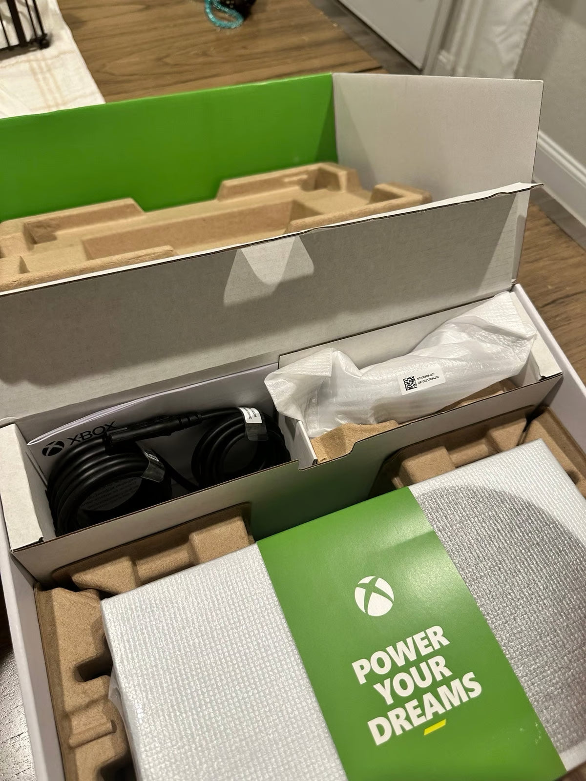 NIB XBOX Series S *Free Shipping* 3B35