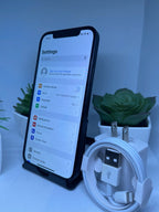 Apple iPhone 12 64 GB in Black Unlocked Mint Condition Any Carrier Any Country 2E59