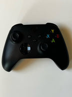 Xbox series x console & Controller 8U57