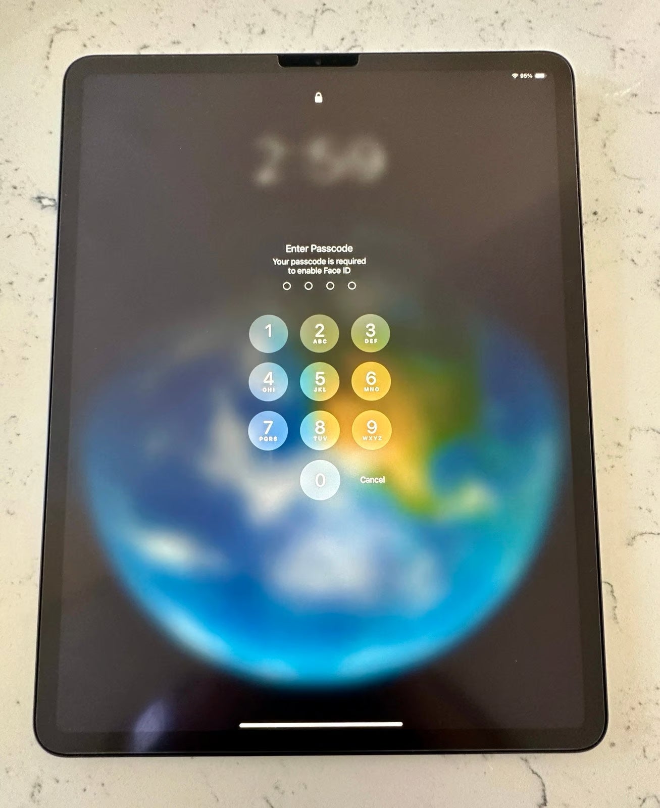 Apple IPad Pro 12.9�?64gb Wi-Fi 3rd Generation 2V76