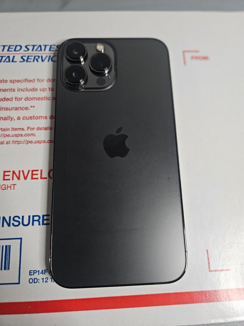 Iphone 13 pro max 256 att and cricket 7W13