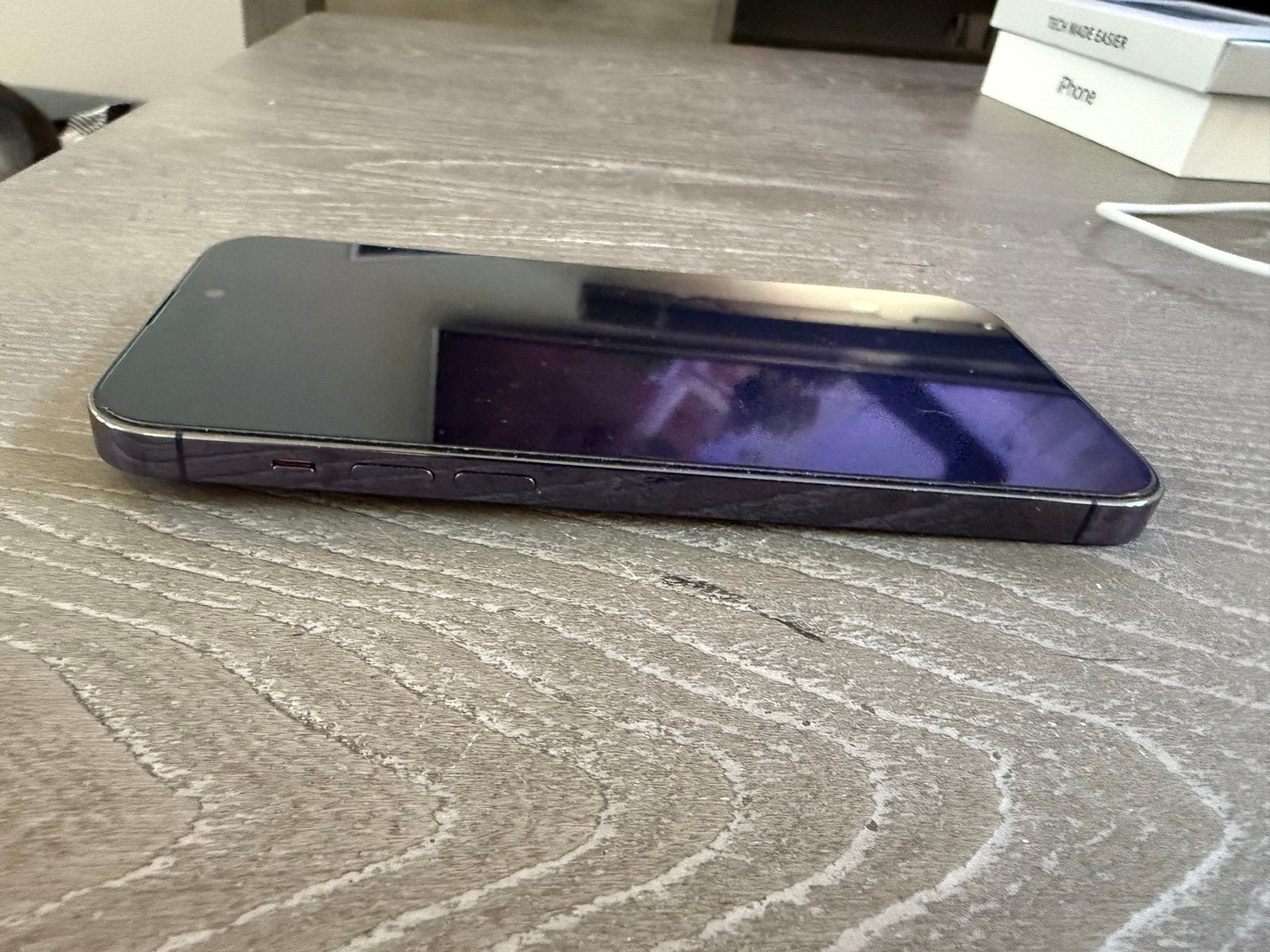 UNLOCKED Apple iPhone 14 Pro Max 256 GB Deep Purple MQ8W3LL/A Used 6V19