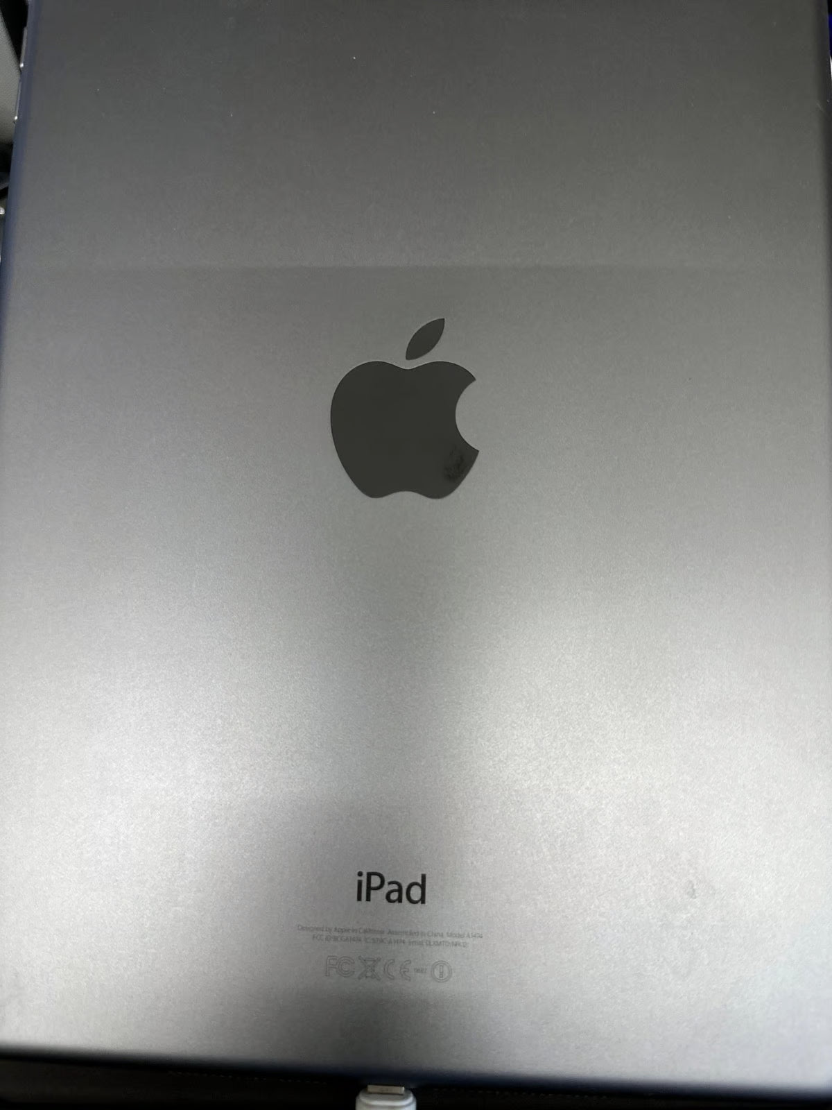 Apple iPad Air 5th Generation 2H69