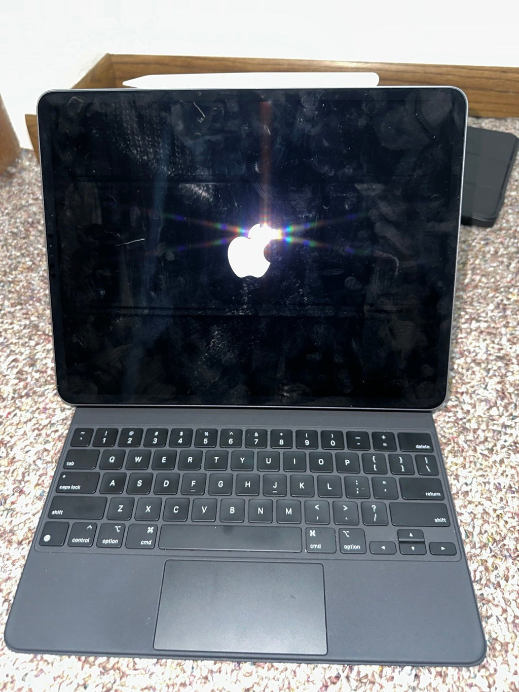 Apple iPad Pro 6th Generation 128 GB 1H11