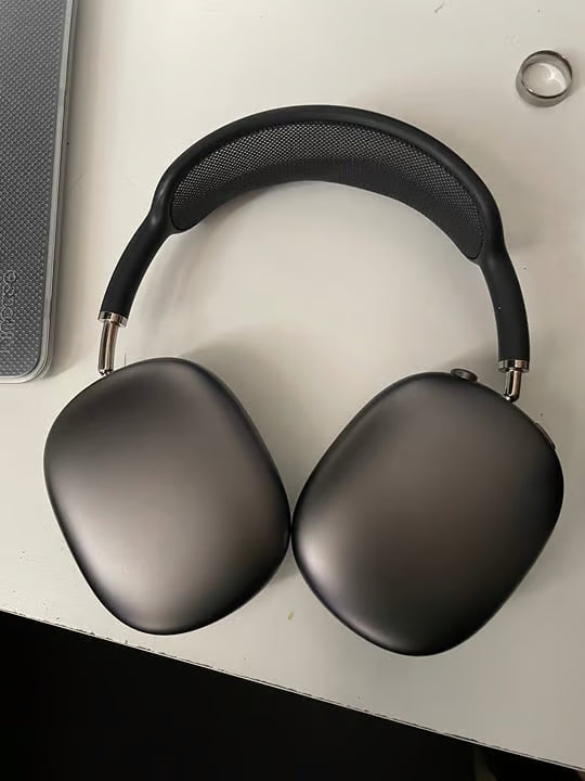 Apple AirPods Max with Smart Case in Space Gray 8F85