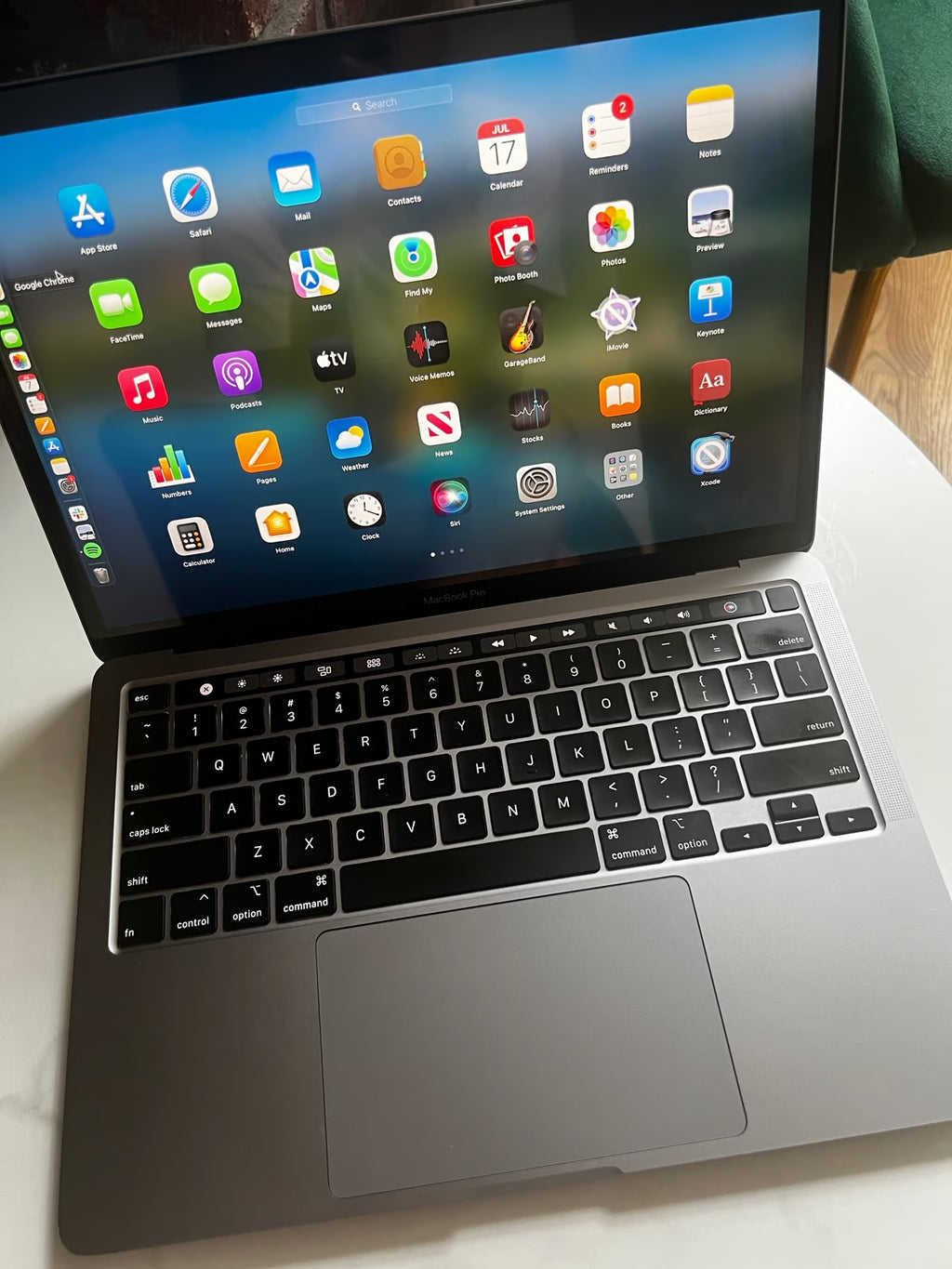 macbook pro 2020 1TB storage 3G13