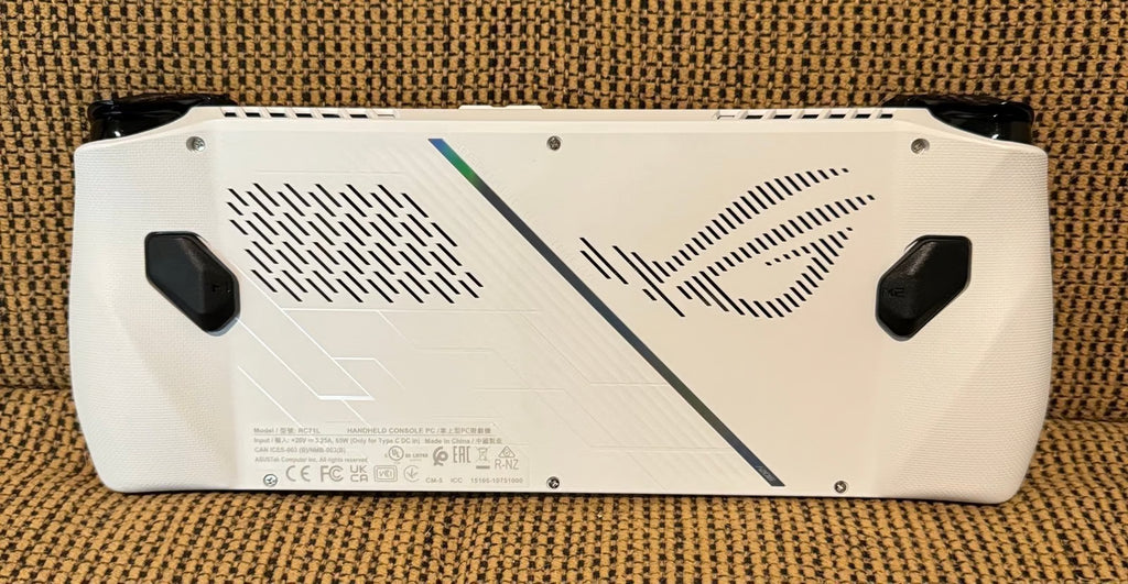 ASUS ROG ALLY Z1 Extreme 512GB and ROG ALLY Official Case Mint 5H11