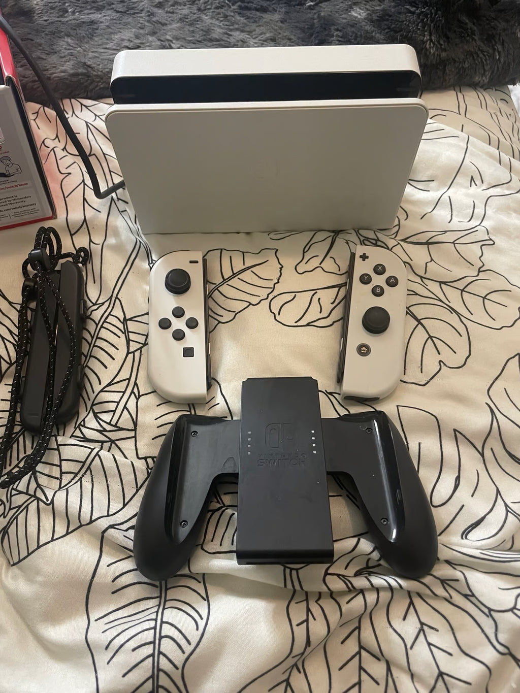 Nintendo switch oled console 9Q17