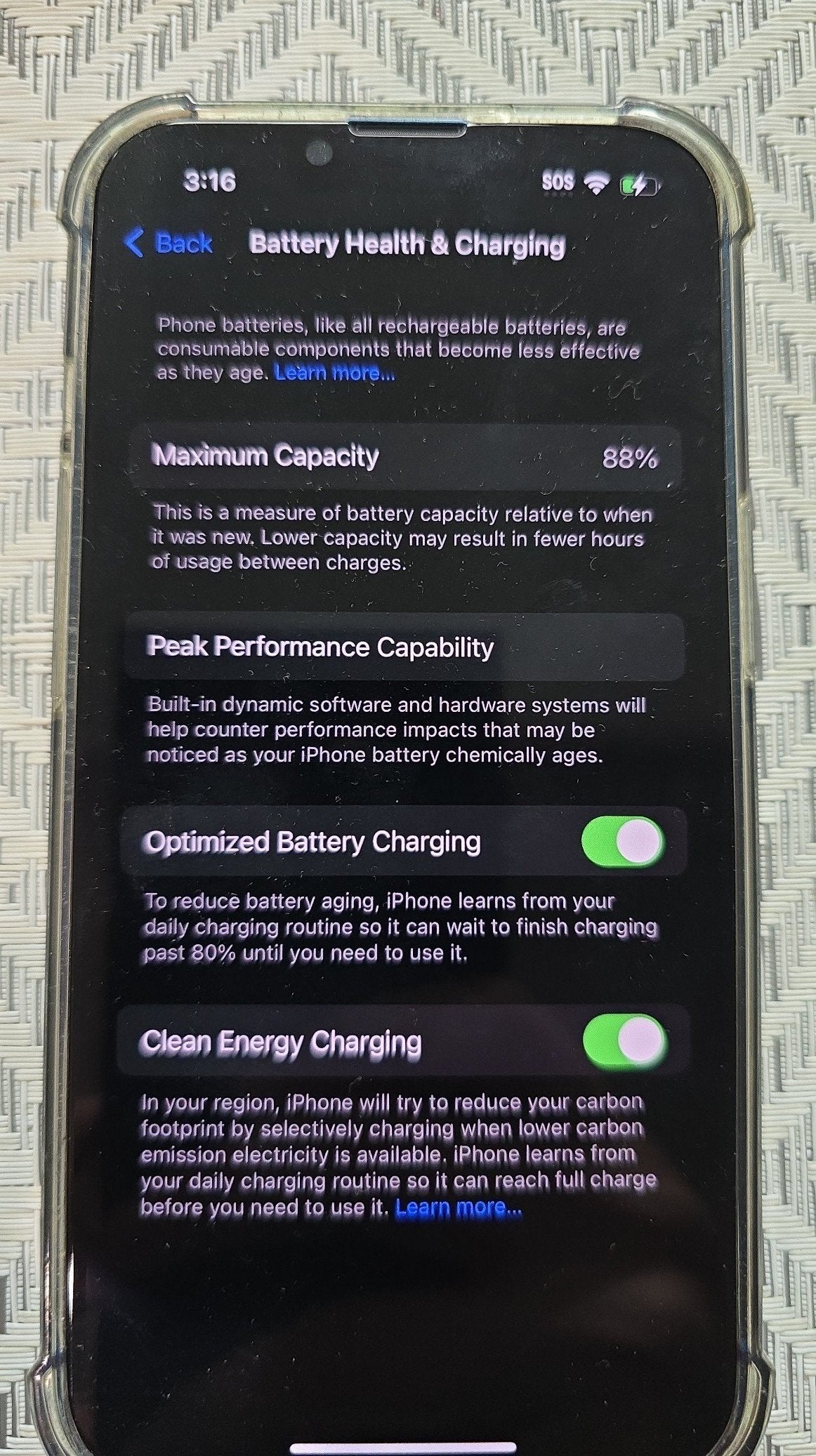 IPhone 13 unlocked 128GB blue 8B63