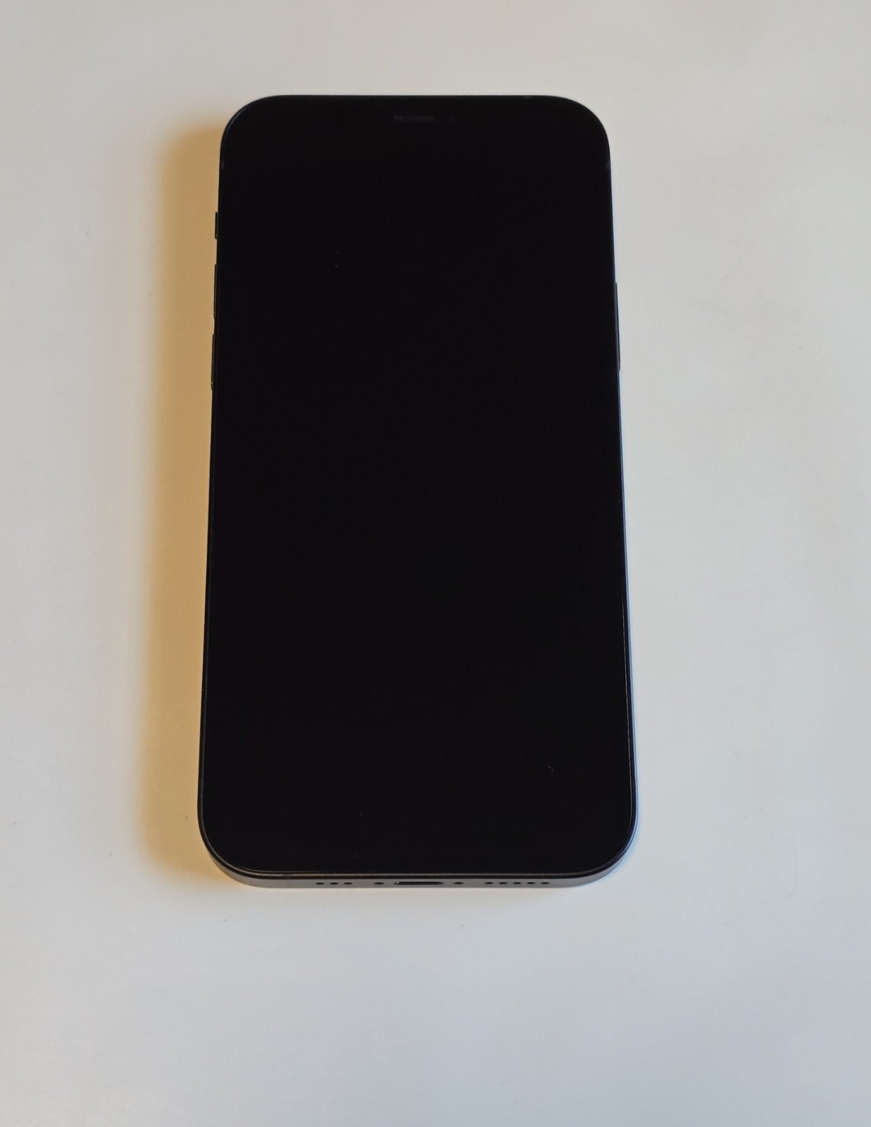 Cricket Wireless iPhone 12 5G 128GB Midnight Black 7E53