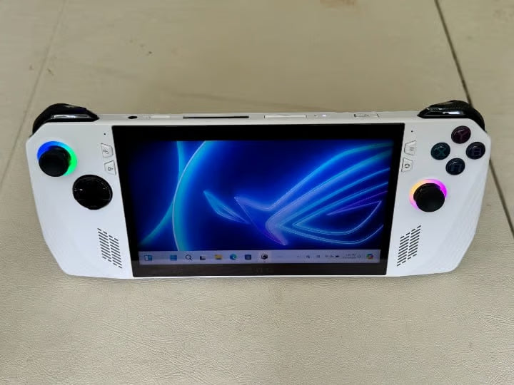 Asus ROG Ally Z1 Extreme - 512GB + More 2Q15