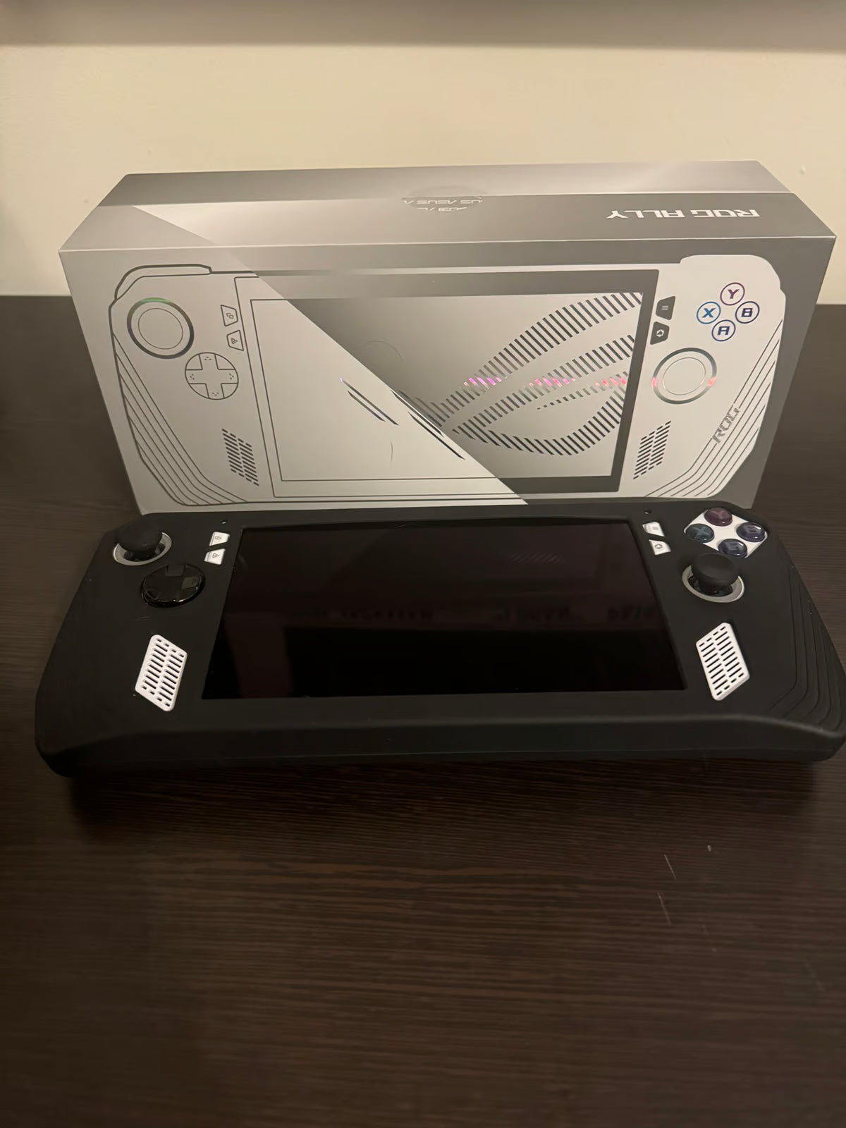 ASUS rog ally z1 extreme 2J82