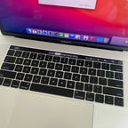 MacBook Pro 15-inch 7E77