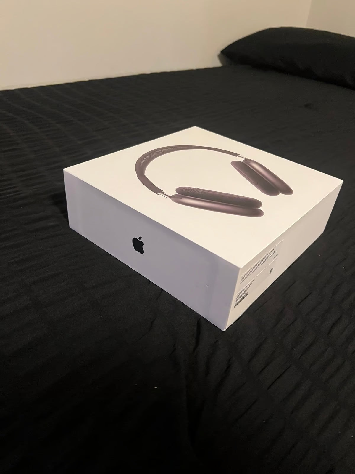 Apple AirPods Max 2024 (USB-C) w/ Apple warranty 7X15