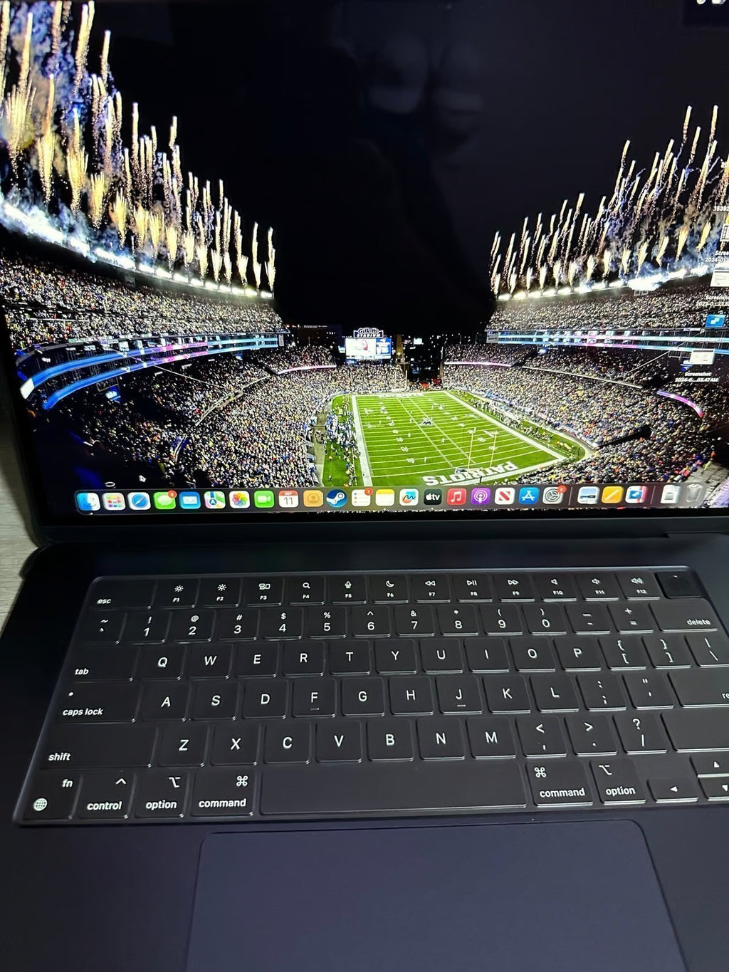 macbook air m2 15 inch 2Z61