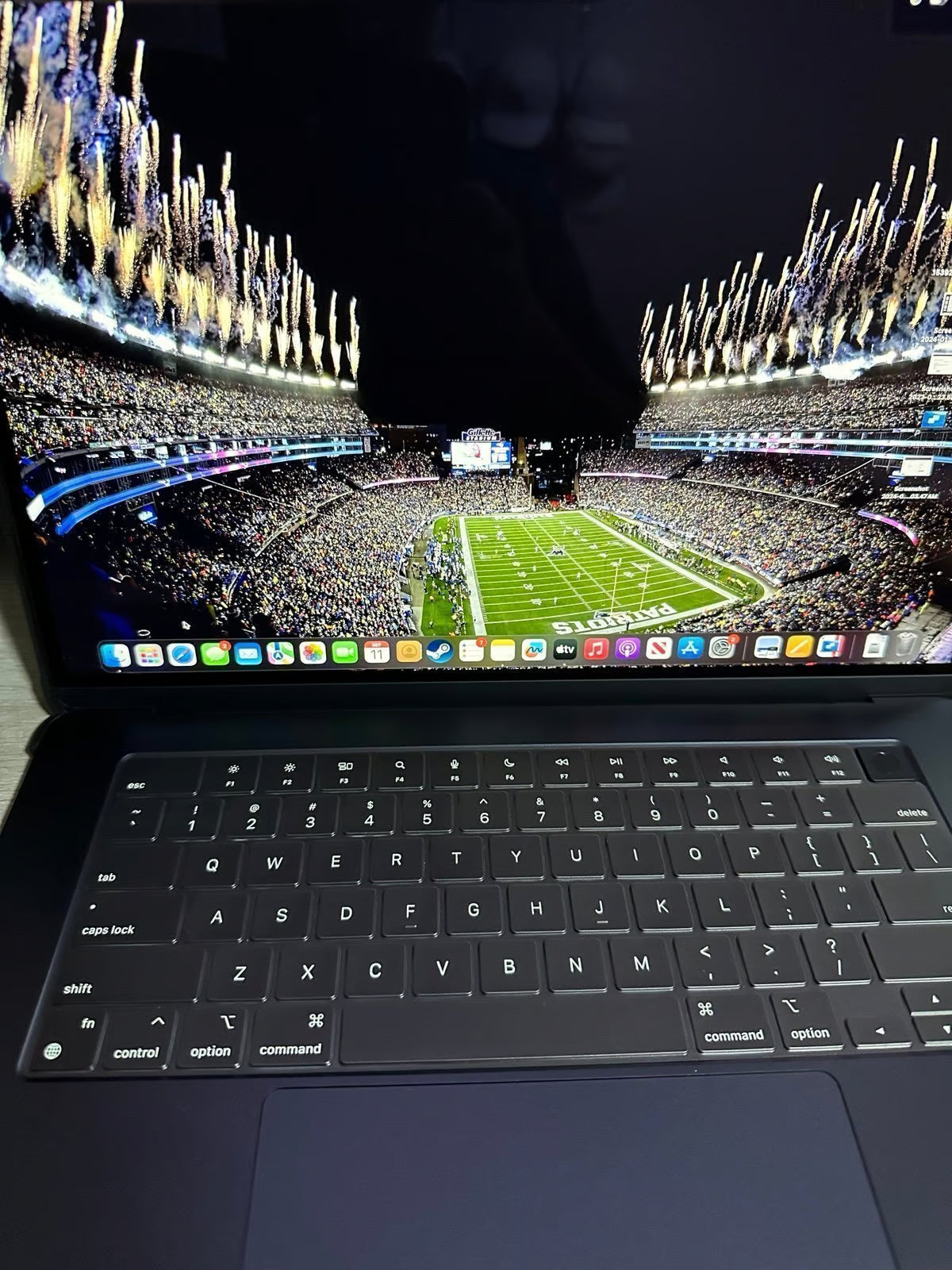 macbook air m2 15 inch 2Z61