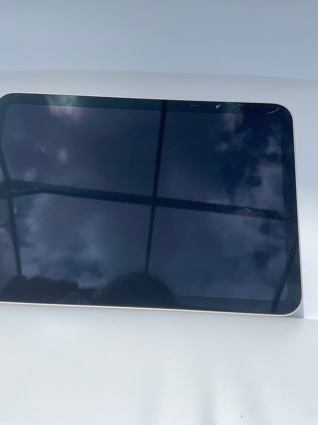 Apple iPad Mini 6th Generation 64 GB in Starlight 5J61