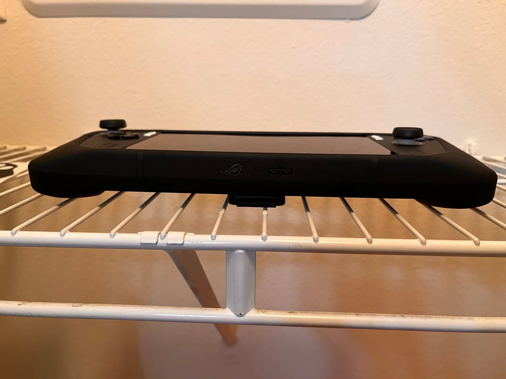 ASUS ROG Ally Z1 Extreme w/ Case 6N92