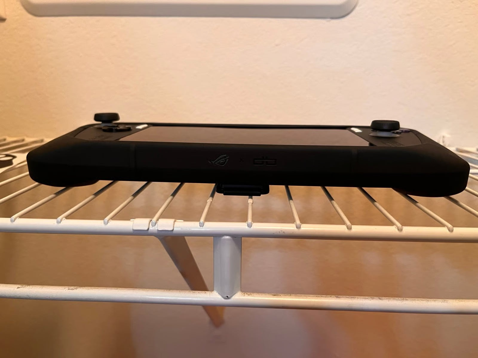 ASUS ROG Ally Z1 Extreme w/ Case 6N92