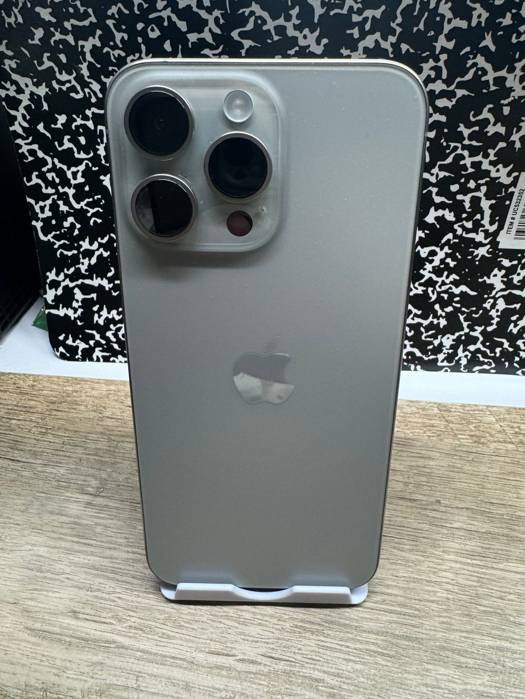 Apple iphone 15 pro max 256gb  unlocked 256gb 6T75