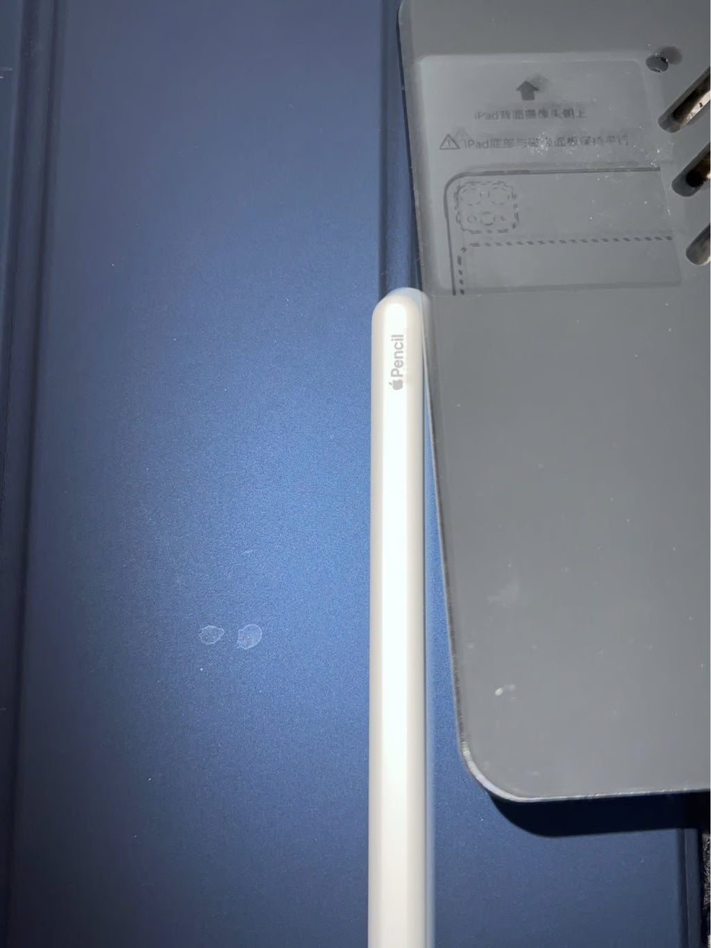 Apple iPad Air 5th Generation 64 GB in Sky Blue w/ Apple Pencil 7M29