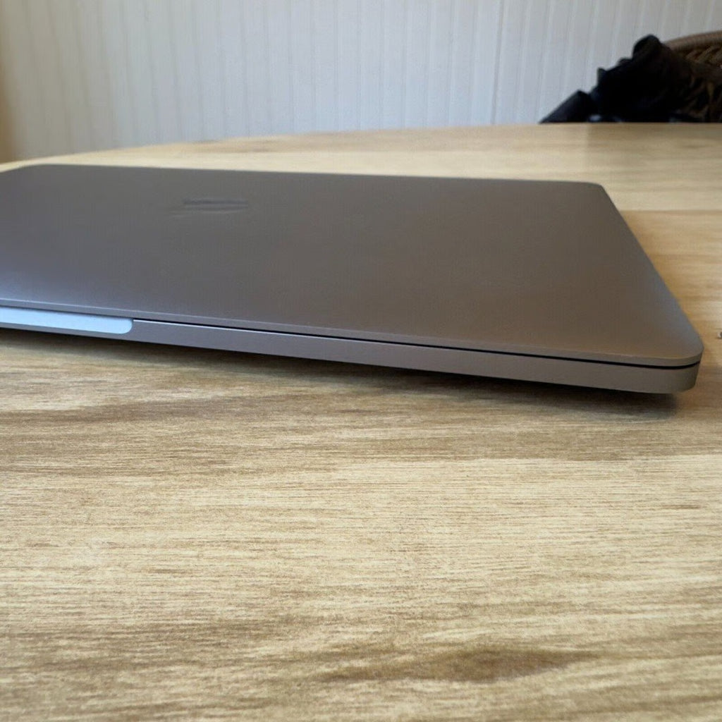 Apple Macbook Pro 2020 13"" 2.3GHz i7 16GB Ram 512GB SSD - 24 Cycles - Great 6Z16