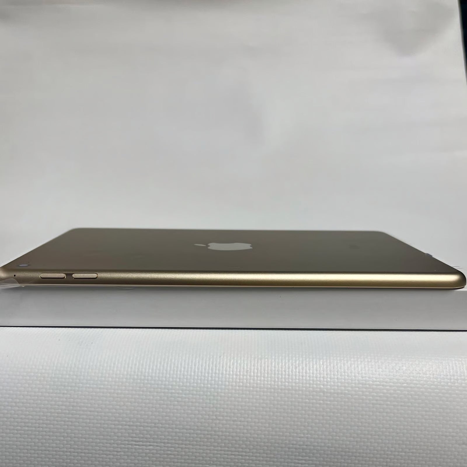 Apple iPad Mini 5th 64GB Wifi & Cellular 1X31