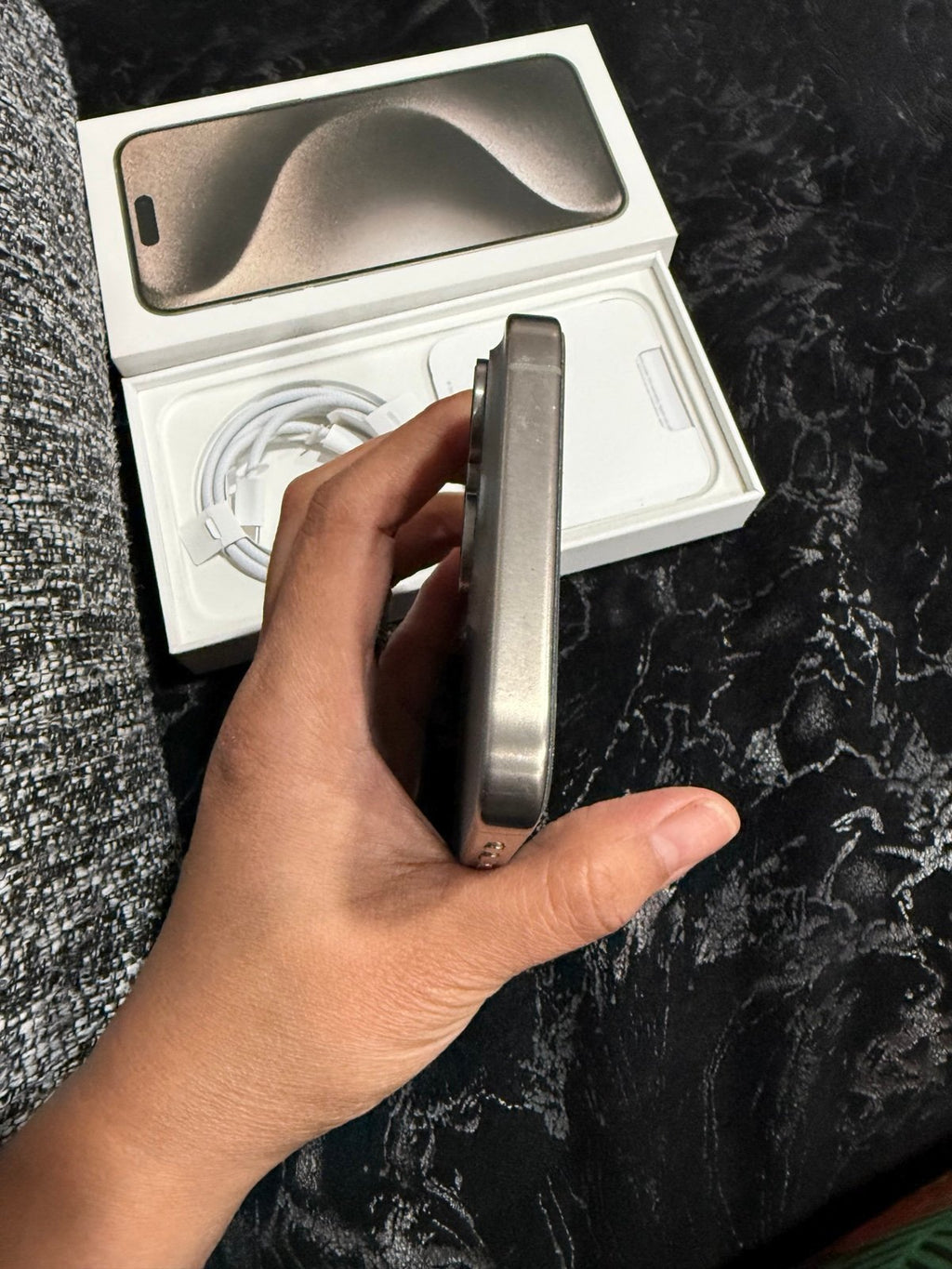 iPhone 15 Pro Max 1TB Unlocked Natural Titanium Color 7L63