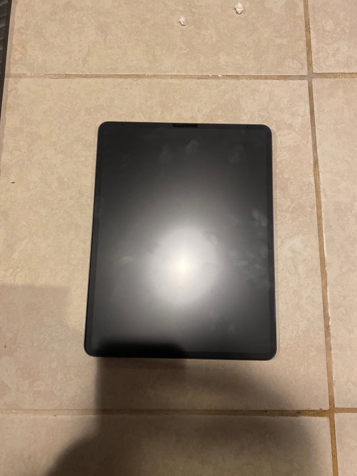 Apple iPad Pro 4th Gen 128GB Wi-Fi 12.9�?Space Gray with otter box case 6Y67