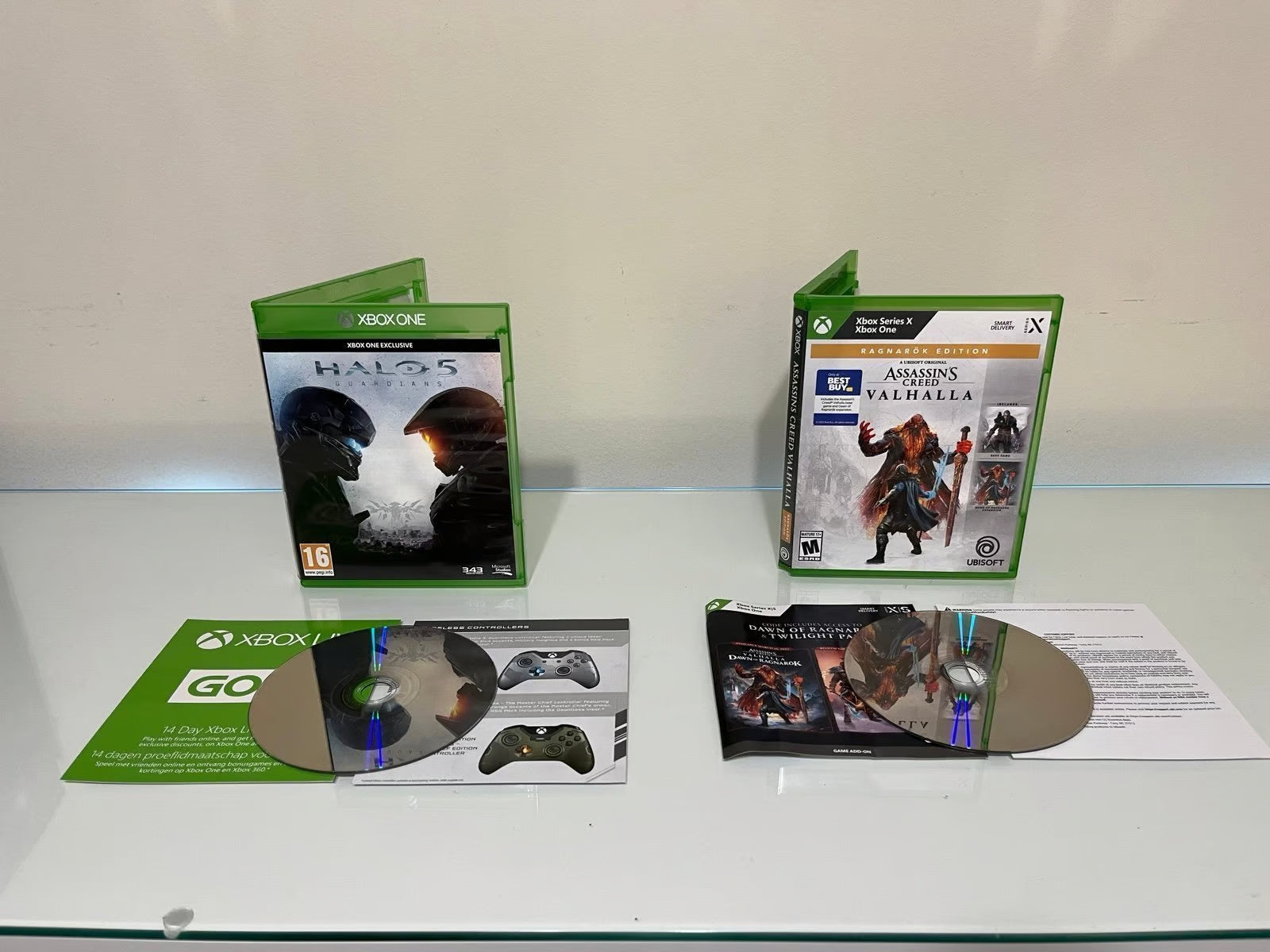 Xbox Series X Halo Edition + 2 games - Like New 9G37