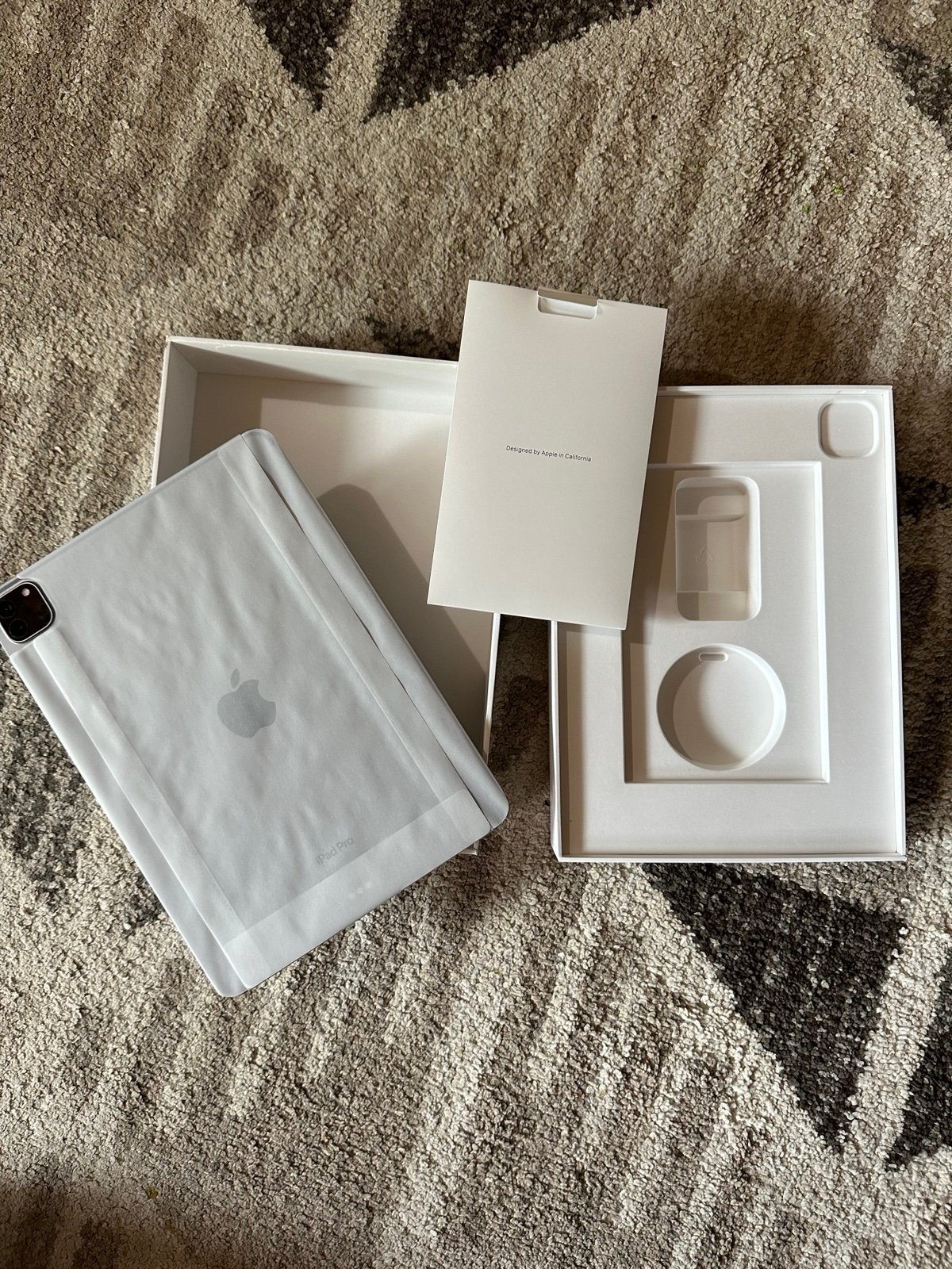 Brand New iPad Pro 11 inch 4th Gen 256 GB 8C51