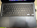 MacBook Air M2 13鈥?7R32