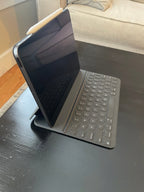 Apple iPad Air 5th Generation 64 GB in Space Gray 6T98