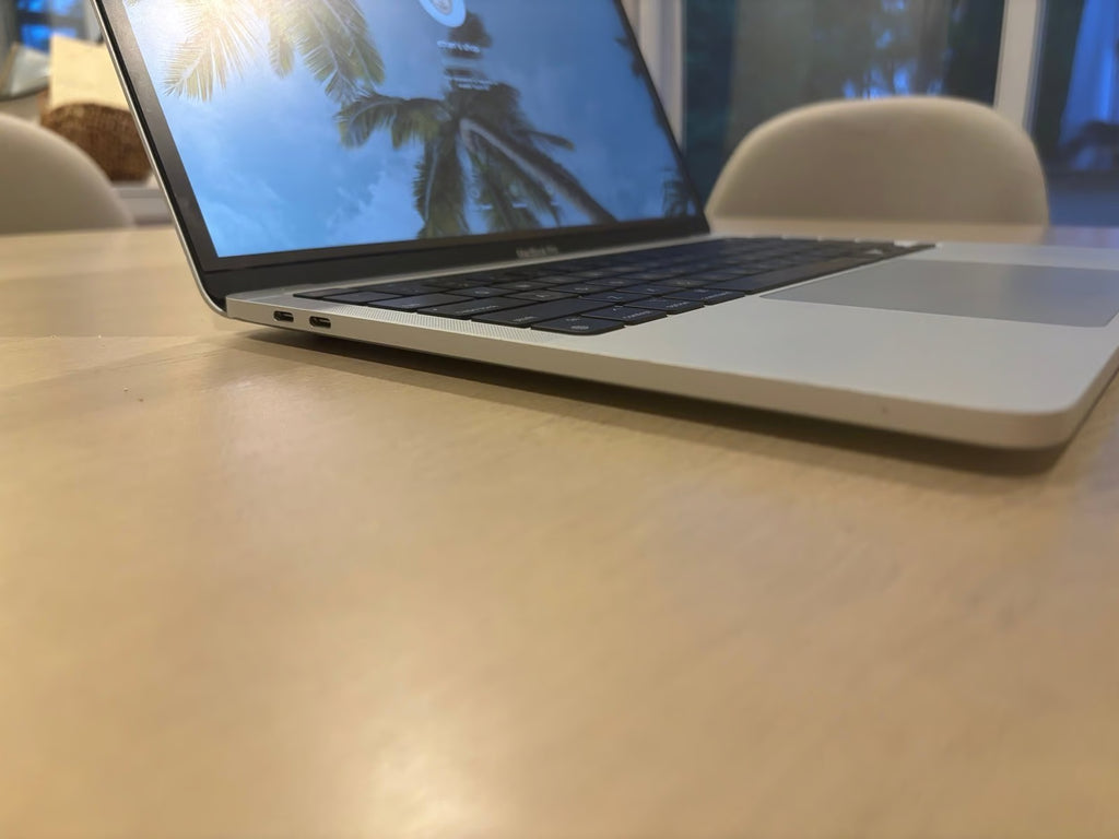 MacBook Pro M1 7P31