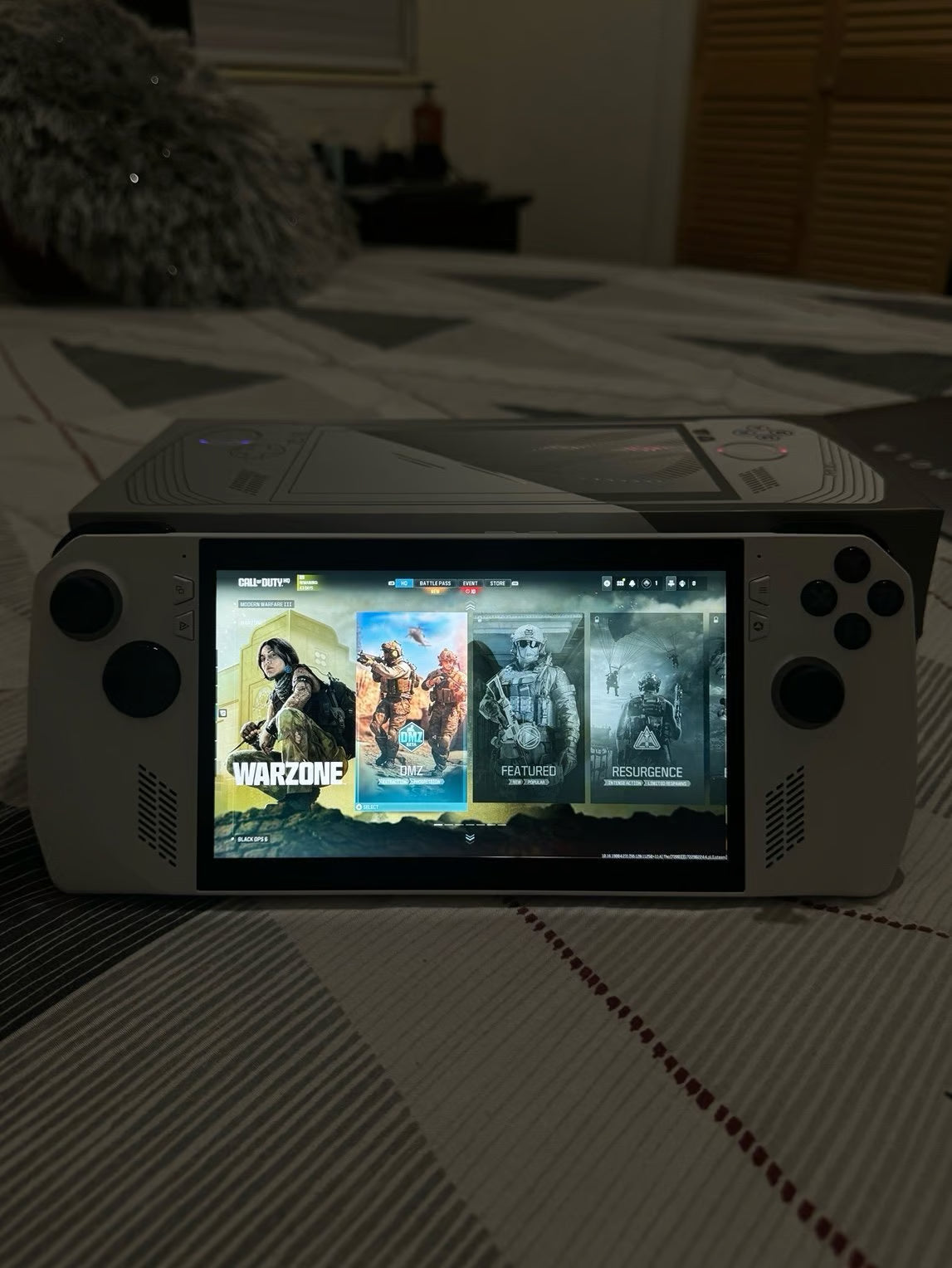 ASUS - ROG Ally 7"" 120Hz FHD 1080p Gaming Handheld - AMD Ryzen Z1 Extreme Proces 8A55