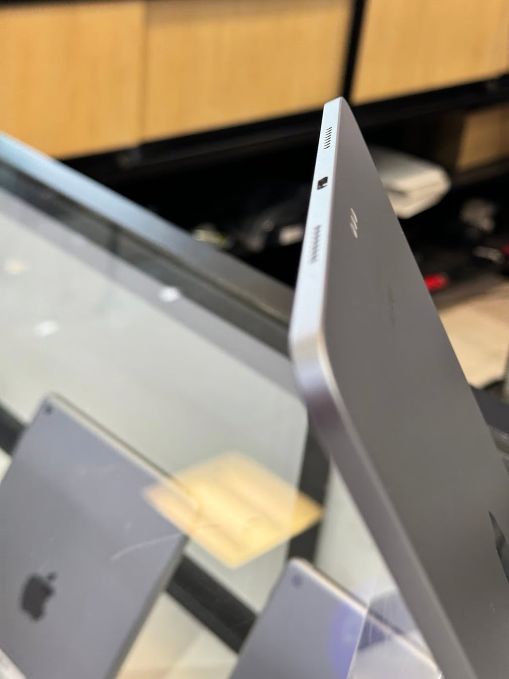 Apple iPad Pro 11 inch 4th Generation M2 Chip 128GB WiFi 8K89