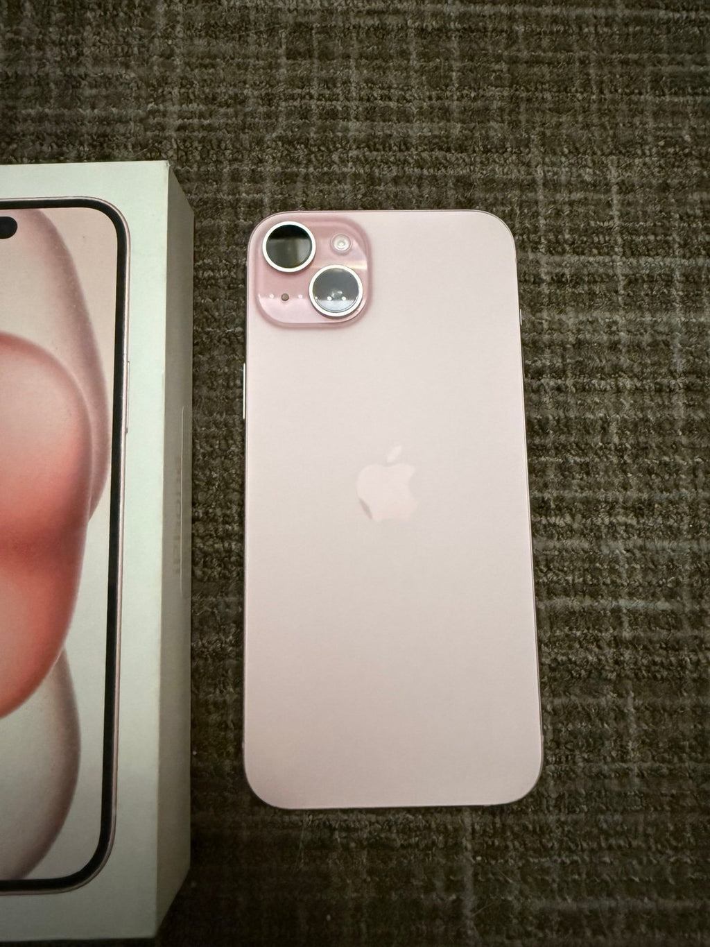 IPhone 15 plus 128GB UNLOCKED 7S37