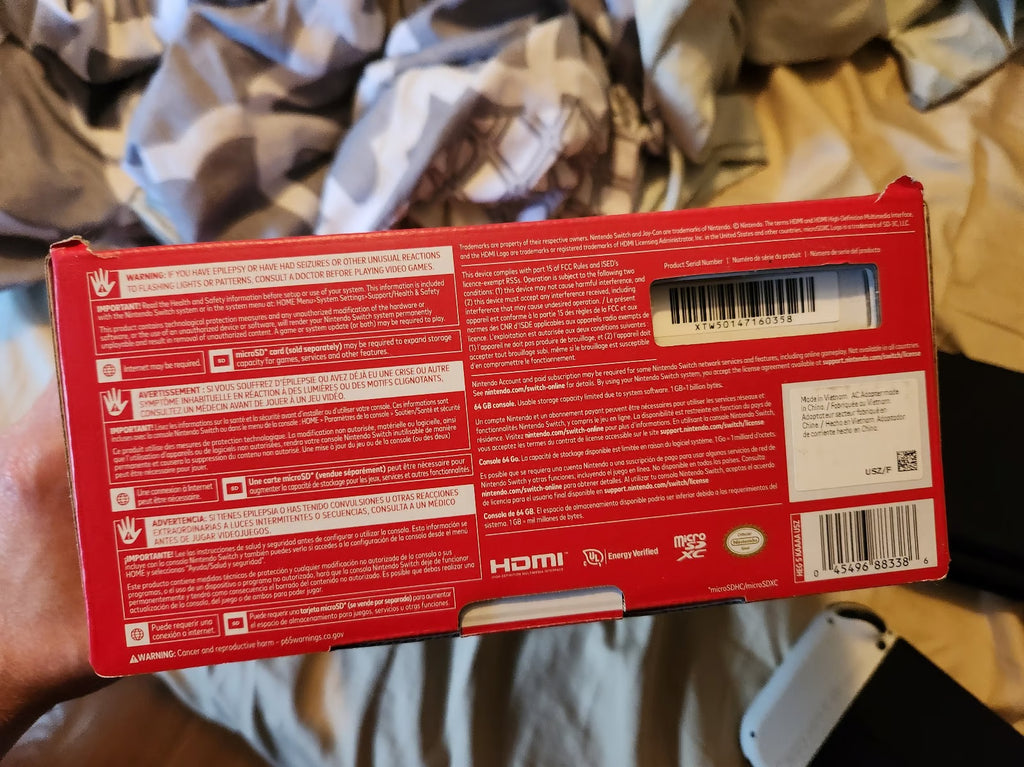 Nintendo Switch OLED Bundle White with protective case 5E51