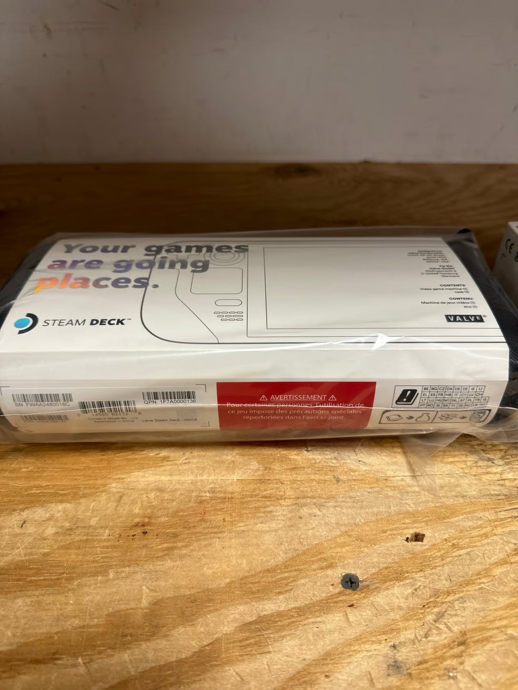 Valve Steam Deck 256GB With Power Adapter V004284-30 7K52