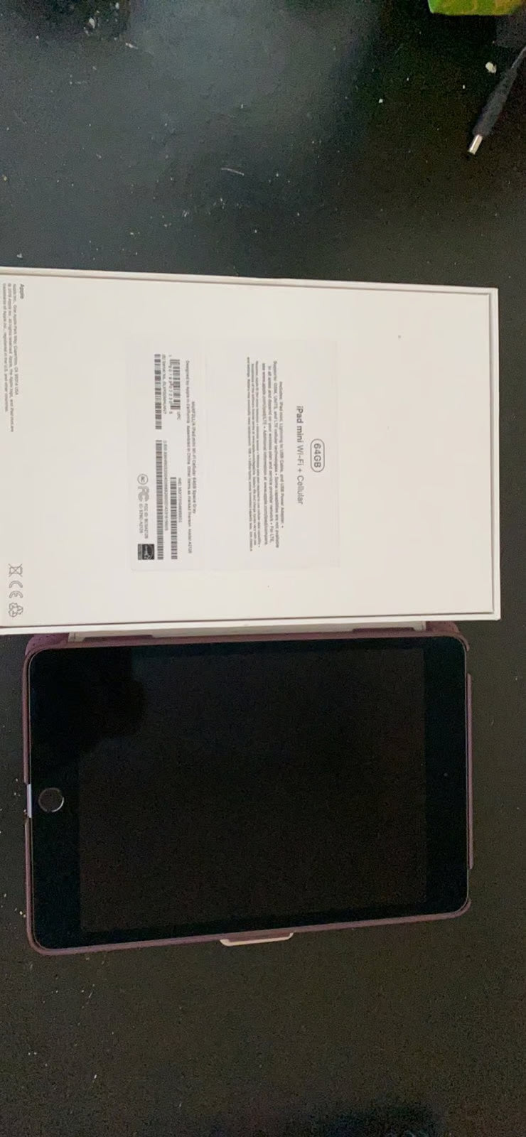 iPad mini 3rd generation Silver 64 GB 7K75