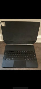 Apple iPad Pro Bundle 7J52