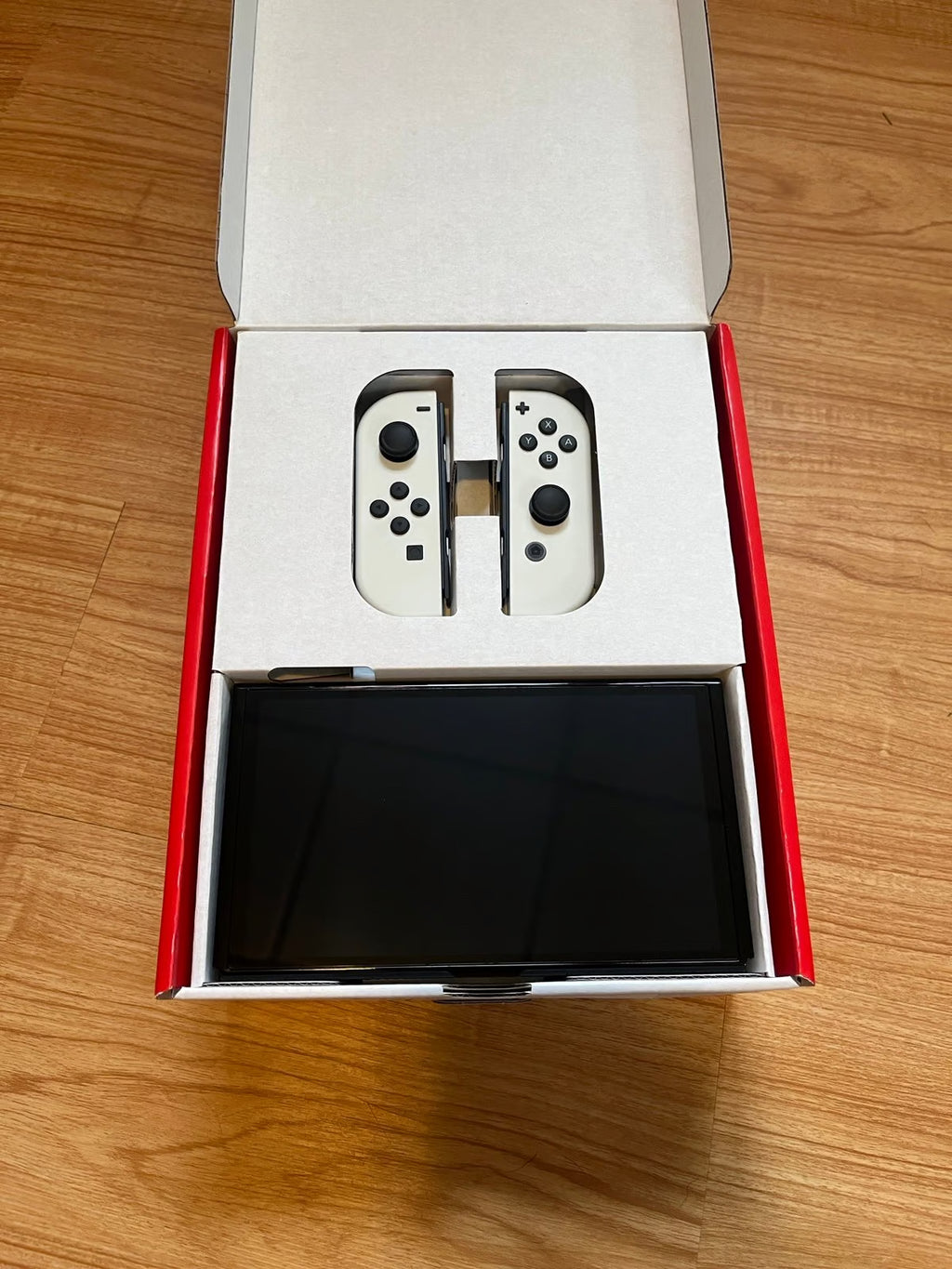 OLED Nintendo Switch LIKE NEW (+case) 7E18