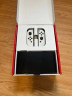 OLED Nintendo Switch LIKE NEW (+case) 7E18