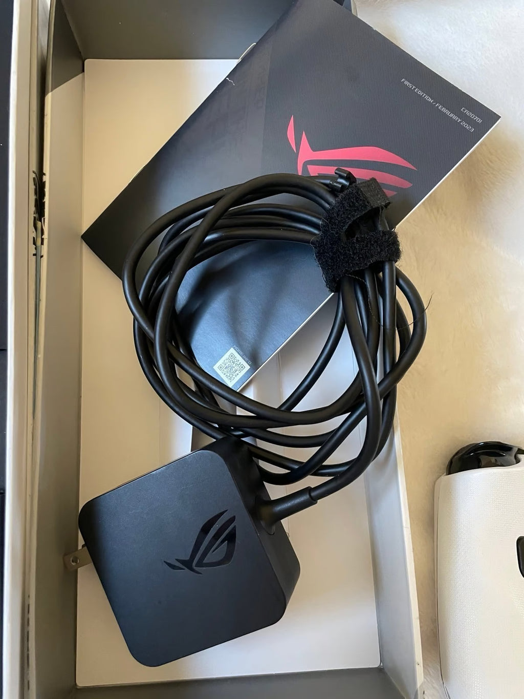 ASUS rog ally z1 extreme 1U31