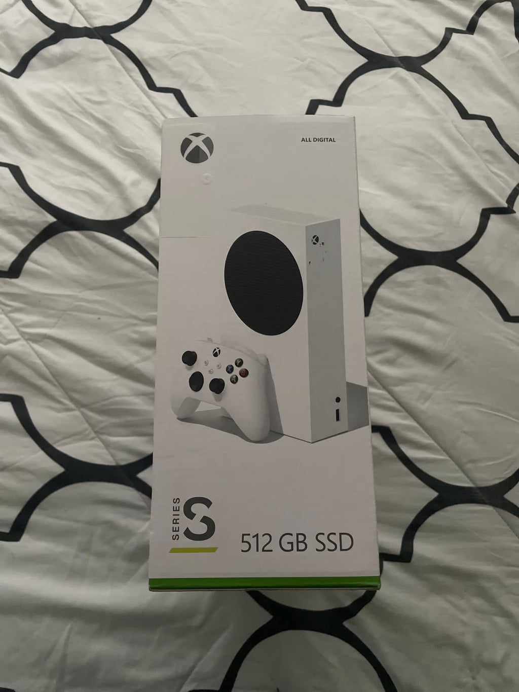 Xbox one series s 8W33